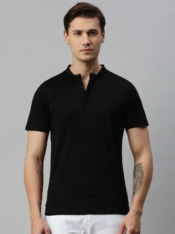 Men Black Smart Fit Mandarin Collar T-shirt MM1